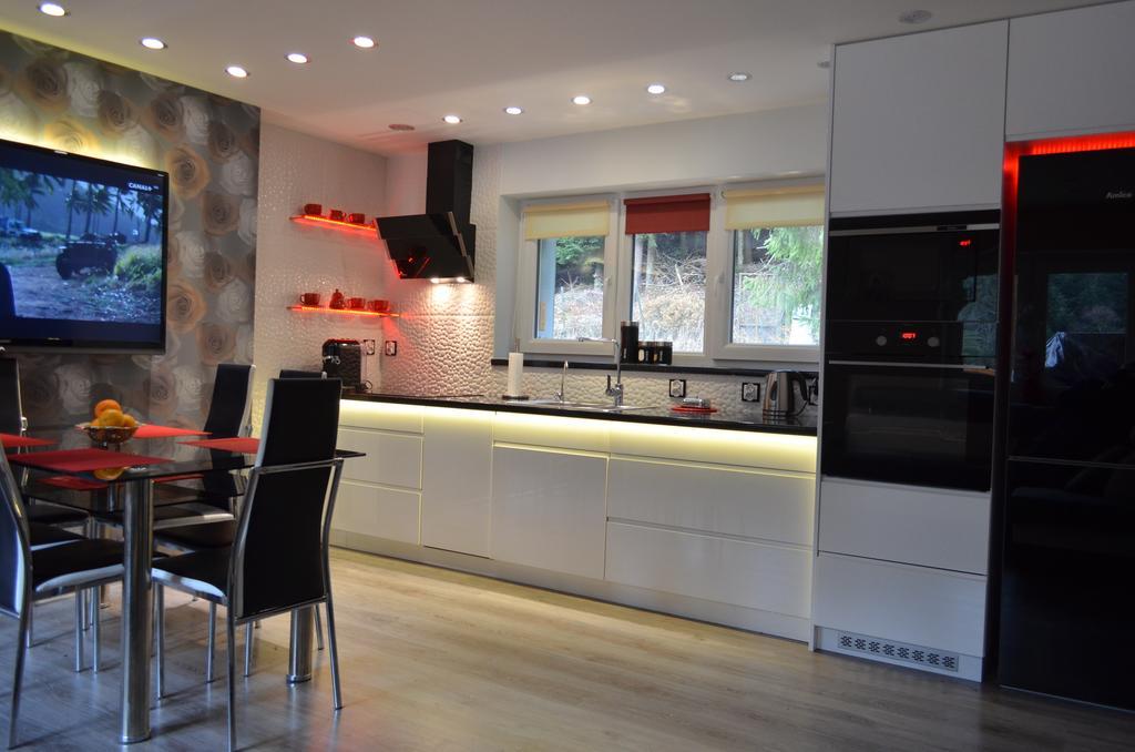 Luzik Krynica Appartement Buitenkant foto