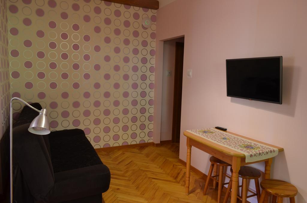 Luzik Krynica Appartement Buitenkant foto